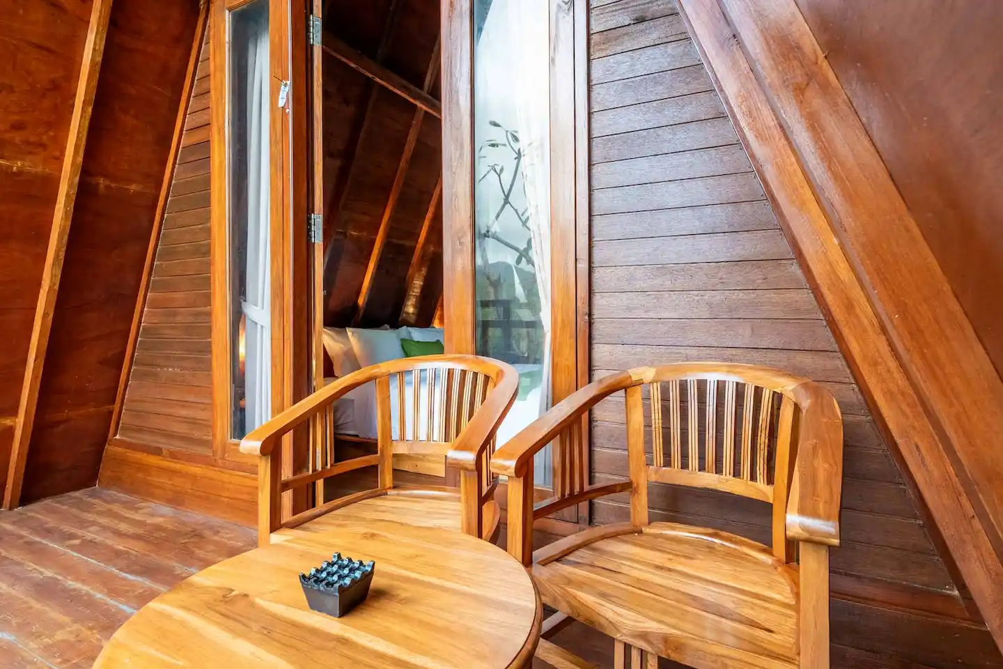 One Bedroom Triangle 9